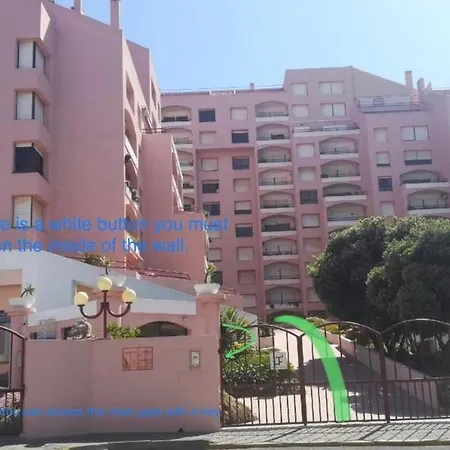 Апартаменты King's House *
